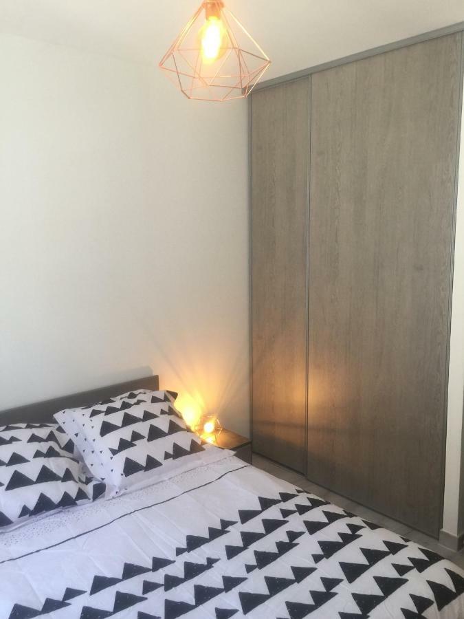 Appartement L'Islois L'Isle-sur-la-Sorgue Bagian luar foto